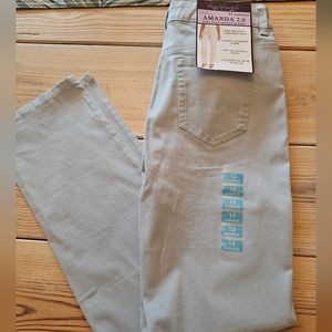 Gloria Vanderbilt Size 12 Jeans NWT